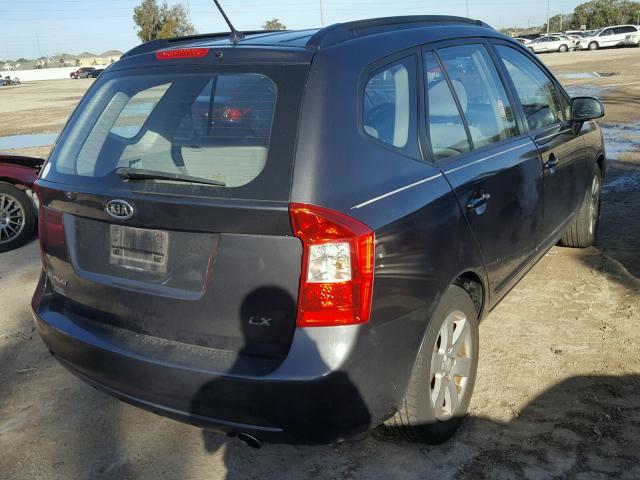 KNAFG525777024628 - 2007 KIA RONDO BASE GRAY photo 4