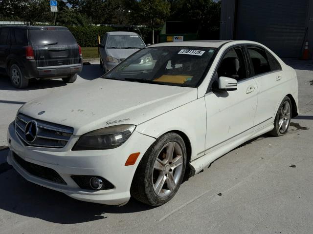 WDDGF5EB4AR112808 - 2010 MERCEDES-BENZ C 300 WHITE photo 2