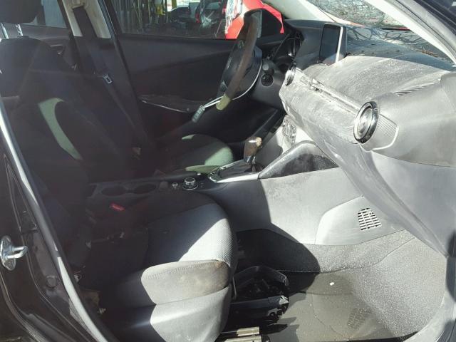 3MYDLBZV7GY107907 - 2016 TOYOTA SCION IA BLACK photo 5