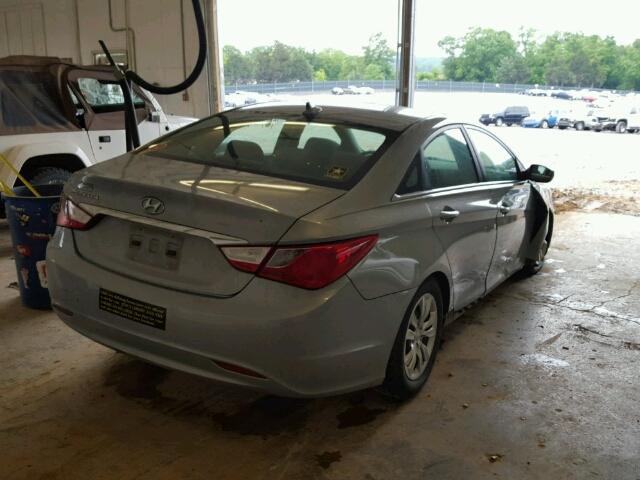 5NPEB4AC4BH094700 - 2011 HYUNDAI SONATA BLUE photo 4