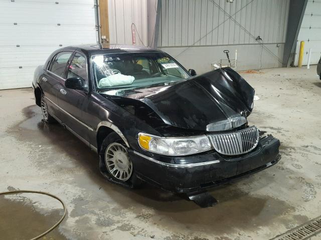 1LNHM83W8YY939105 - 2000 LINCOLN TOWN CAR C BLACK photo 1