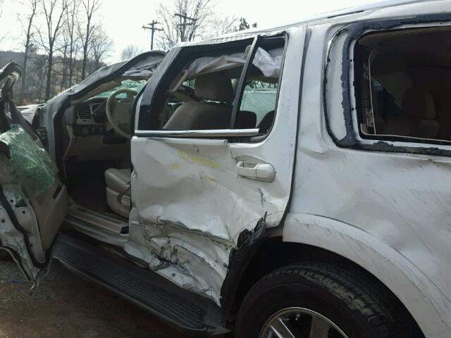 5LMEU88H04ZJ13072 - 2004 LINCOLN AVIATOR 白色 照片 10