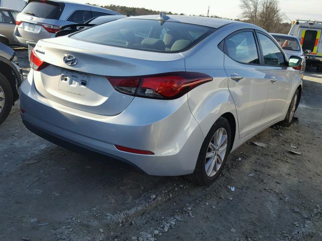 5NPDH4AE4FH556965 - 2015 HYUNDAI ELANTRA SE SILVER photo 4