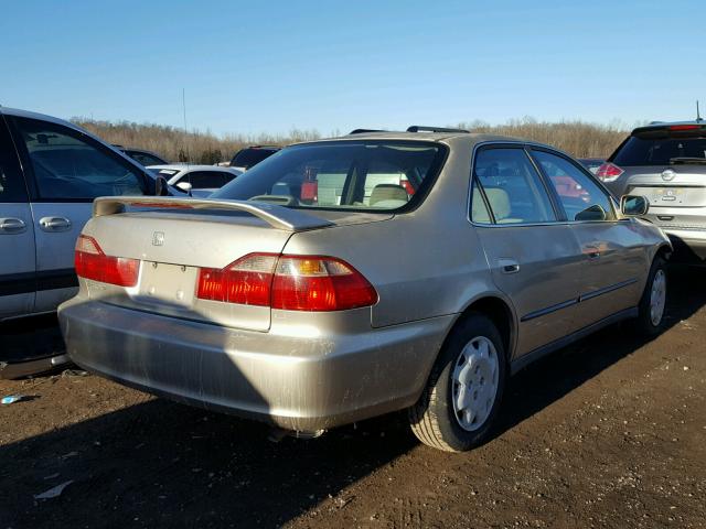 1HGCG5647XA042459 - 1999 HONDA ACCORD LX GOLD photo 4