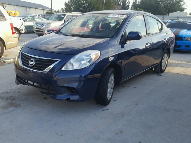 3N1CN7AP5EL822163 - 2014 NISSAN VERSA S BLUE photo 2