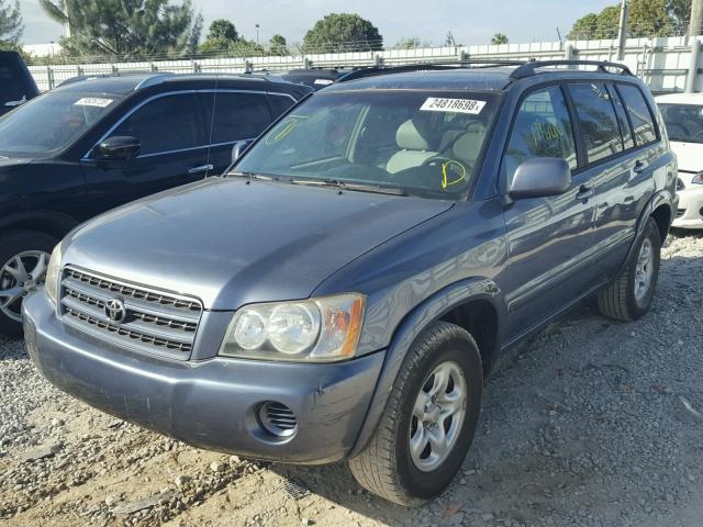 JTEGD21A820042730 - 2002 TOYOTA HIGHLANDER BLUE photo 2