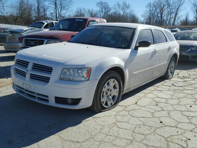 2D4FV37V38H221858 - 2008 DODGE MAGNUM SXT WHITE photo 2