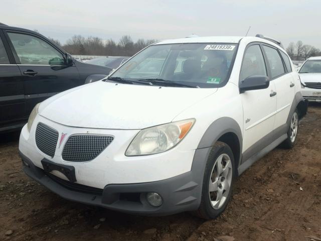 5Y2SM65856Z451377 - 2006 PONTIAC VIBE WHITE photo 2