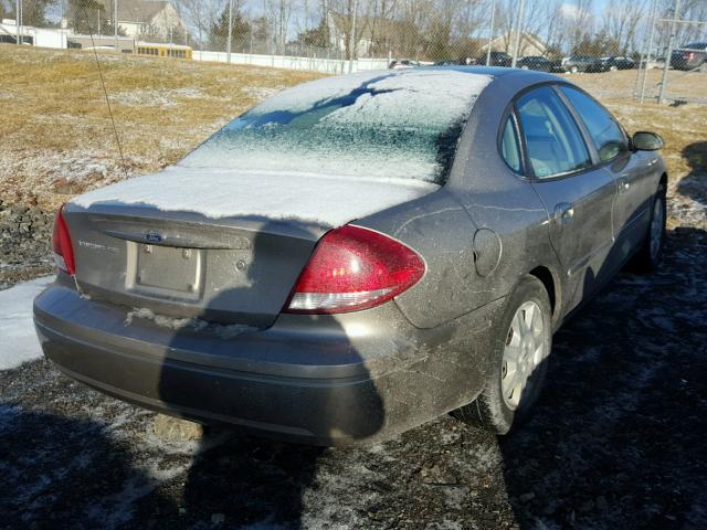 1FAFP53U55A267546 - 2005 FORD TAURUS SE BROWN photo 4