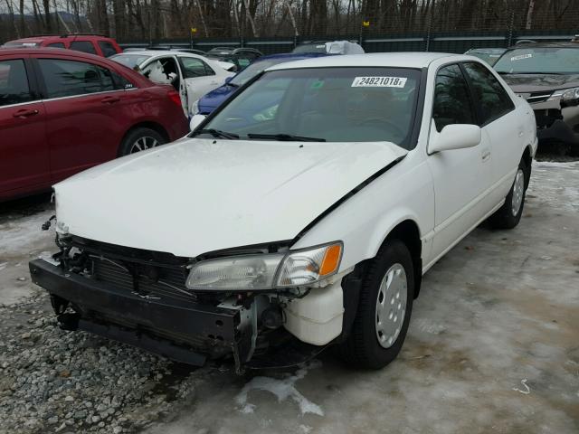 4T1BG22K8XU407237 - 1999 TOYOTA CAMRY CE WHITE photo 2