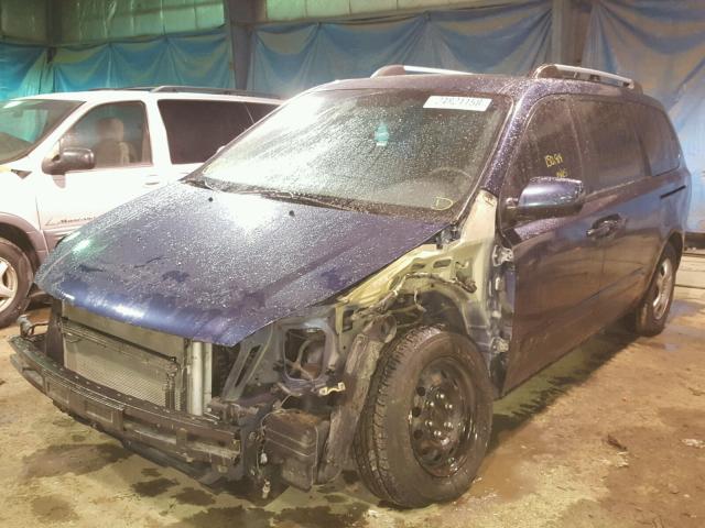 KNDMB233396272825 - 2009 KIA SEDONA EX BLUE photo 2