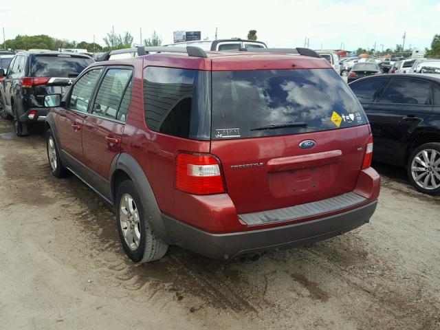 1FMDK02105GA65958 - 2005 FORD FREESTYLE RED photo 3