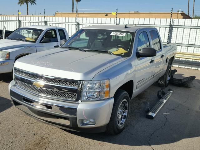 3GCPCSE05BG352824 - 2011 CHEVROLET SILVERADO SILVER photo 2