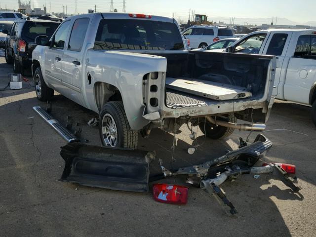 3GCPCSE05BG352824 - 2011 CHEVROLET SILVERADO SILVER photo 3