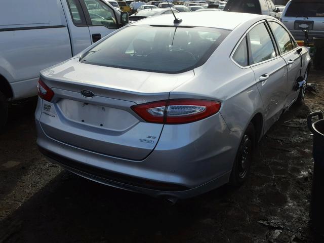 1FA6P0HD8F5120045 - 2015 FORD FUSION SE SILVER photo 4