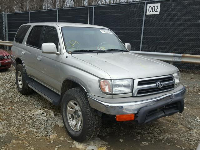 JT3HN86R0X0243900 - 1999 TOYOTA 4RUNNER SR SILVER photo 1