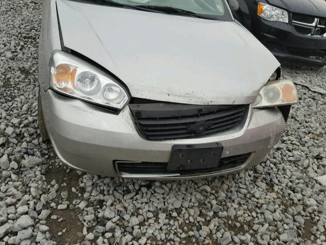 1G1ZS51FX6F279974 - 2006 CHEVROLET MALIBU LS BLACK photo 9