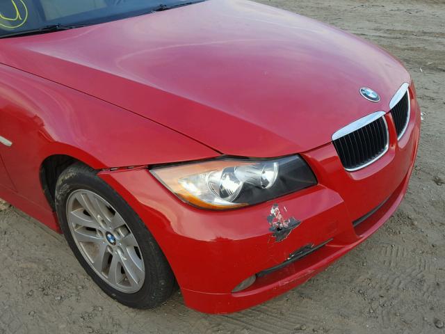 WBAVA37527NE29353 - 2007 BMW 328 I RED photo 9