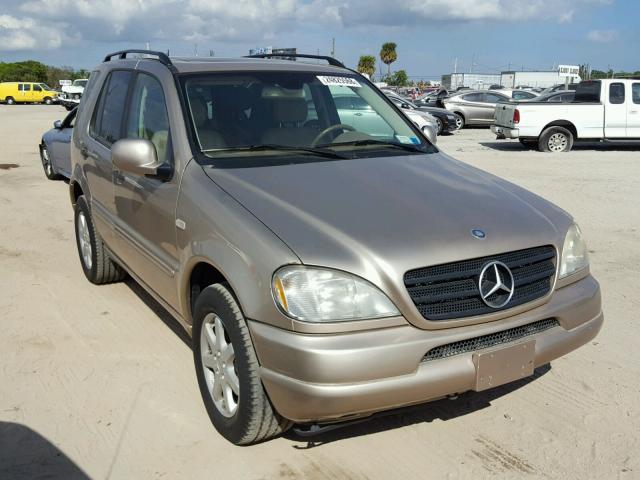 4JGAB72EX1A243953 - 2001 MERCEDES-BENZ ML 430 金色 照片 1