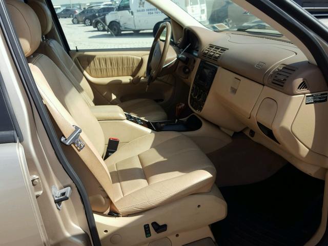 4JGAB72EX1A243953 - 2001 MERCEDES-BENZ ML 430 金色 照片 5