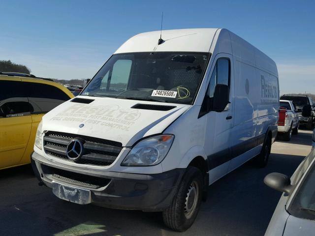 WD3PE8CC0C5673909 - 2012 MERCEDES-BENZ SPRINTER 2 WHITE photo 2