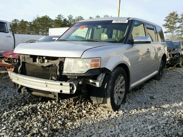 2FMDK52C29BA90209 - 2009 FORD FLEX SEL SILVER photo 2