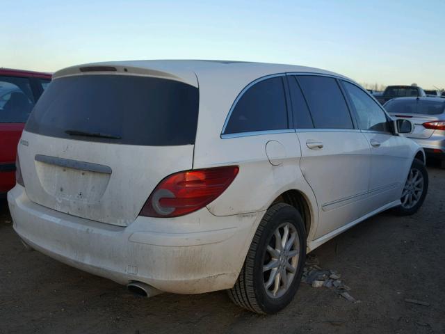 4JGCB75E96A018144 - 2006 MERCEDES-BENZ R 500 WHITE photo 4