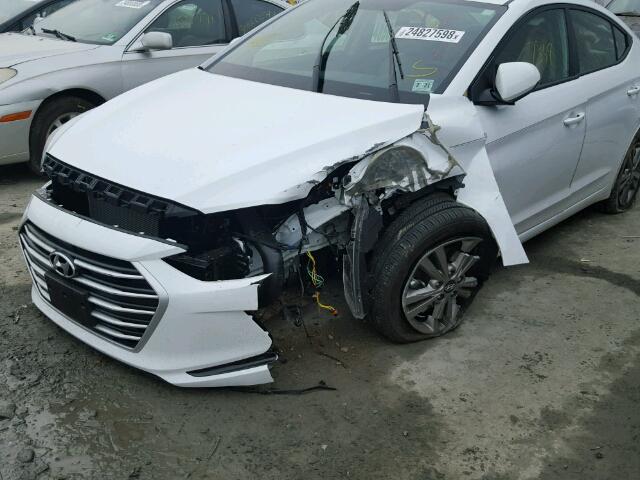 5NPD84LF7HH017782 - 2017 HYUNDAI ELANTRA SE WHITE photo 9