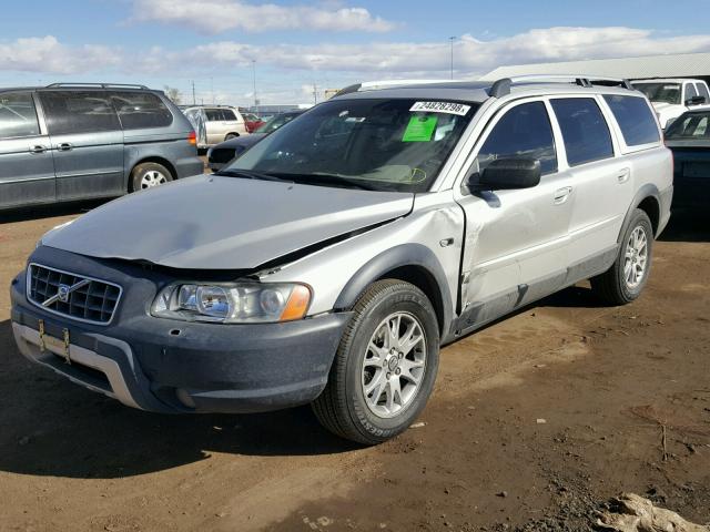 YV4SZ592561214918 - 2006 VOLVO XC70 SILVER photo 2