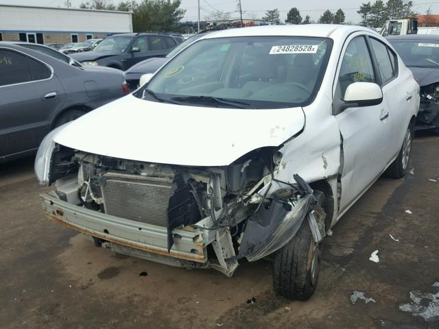 3N1CN7AP8CL835244 - 2012 NISSAN VERSA S WHITE photo 2