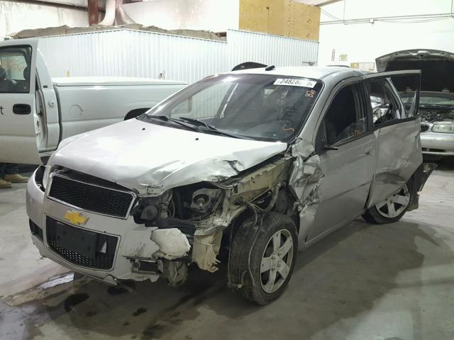 KL1TD66E99B392489 - 2009 CHEVROLET AVEO LS SILVER photo 2
