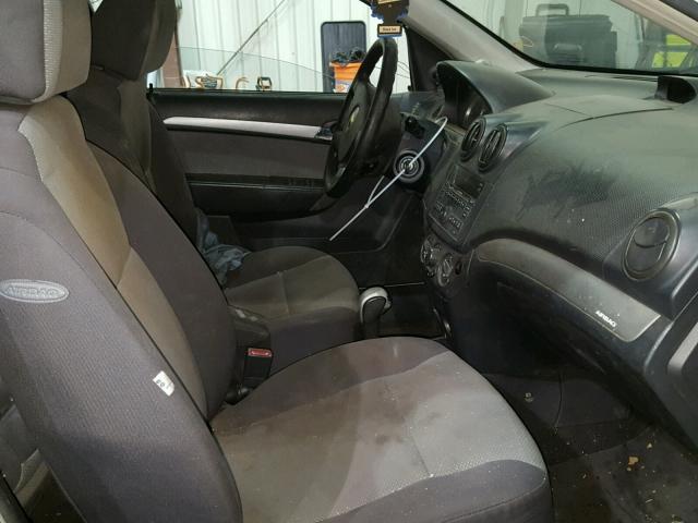 KL1TD66E99B392489 - 2009 CHEVROLET AVEO LS SILVER photo 5