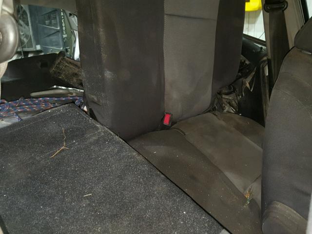 KL1TD66E99B392489 - 2009 CHEVROLET AVEO LS SILVER photo 6