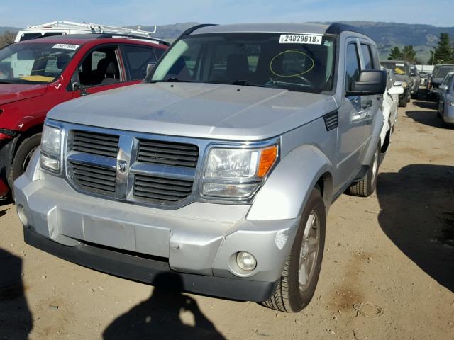 1D8GT58K07W624883 - 2007 DODGE NITRO SLT SILVER photo 2