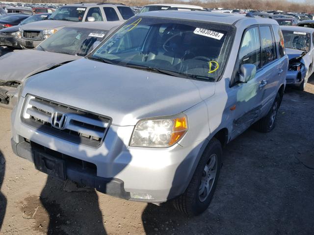 5FNYF18657B020322 - 2007 HONDA PILOT EXL SILVER photo 2