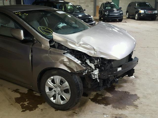 5NPDH4AE3GH739792 - 2016 HYUNDAI ELANTRA SE TAN photo 9