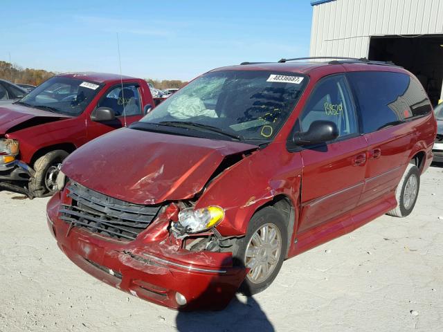 2C4GP64L25R341592 - 2005 CHRYSLER TOWN & COU MAROON photo 2