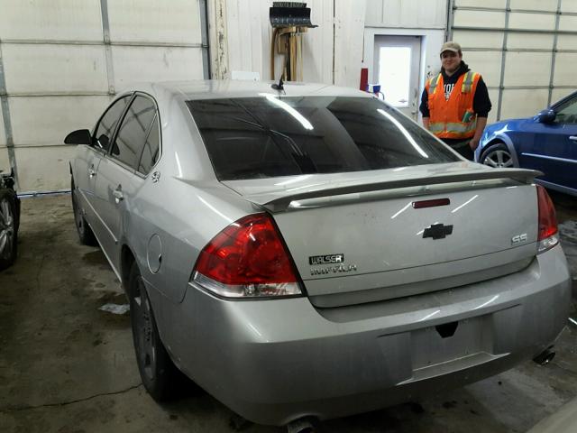 2G1WD58C369186599 - 2006 CHEVROLET IMPALA SUP 银色 照片 3