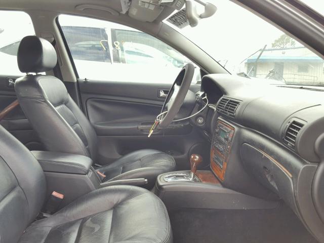 WVWWH63B64E014853 - 2004 VOLKSWAGEN PASSAT GLX 银色 照片 5