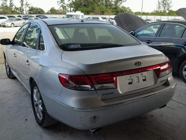 KMHFC46F88A272141 - 2008 HYUNDAI AZERA SE GRAY photo 3