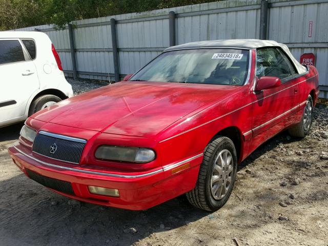 1C3EU4532SF609521 - 1995 CHRYSLER LEBARON GT RED photo 2