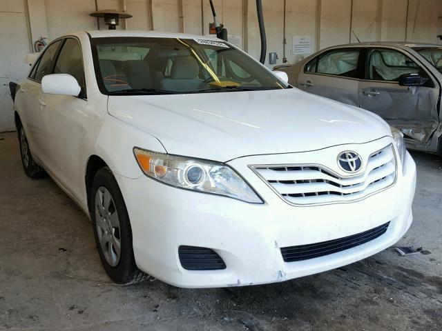 4T1BF3EK7BU696320 - 2011 TOYOTA CAMRY BASE WHITE photo 1