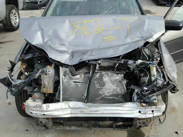 2HGES16605H595471 - 2005 HONDA CIVIC LX SILVER photo 9