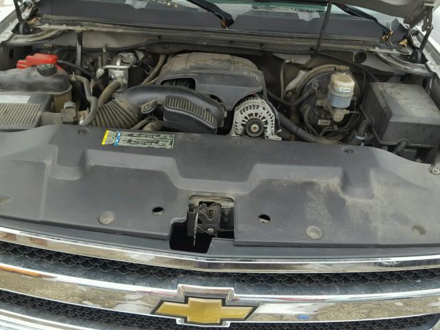 1GCSKSE32AZ190687 - 2010 CHEVROLET SILVERADO SILVER photo 7