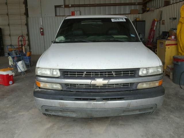 1GCEC19T52E118423 - 2002 CHEVROLET SILVERADO WHITE photo 9