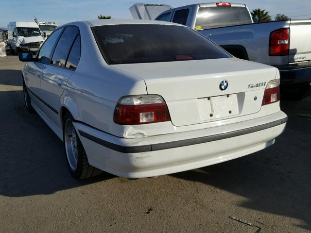 WBADE532XWBV93938 - 1998 BMW 540 I WHITE photo 3