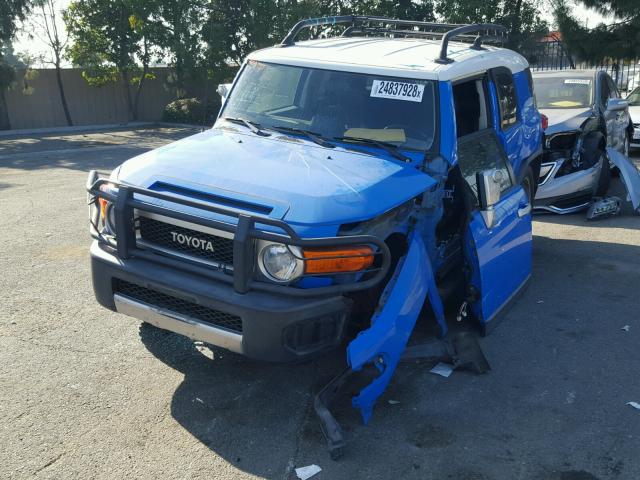 JTEBU11F370044571 - 2007 TOYOTA FJ CRUISER BLUE photo 2