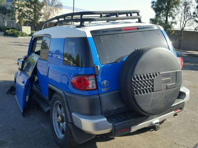 JTEBU11F370044571 - 2007 TOYOTA FJ CRUISER BLUE photo 3