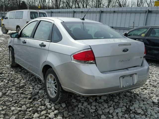 1FAHP3FN4BW162271 - 2011 FORD FOCUS SE SILVER photo 3