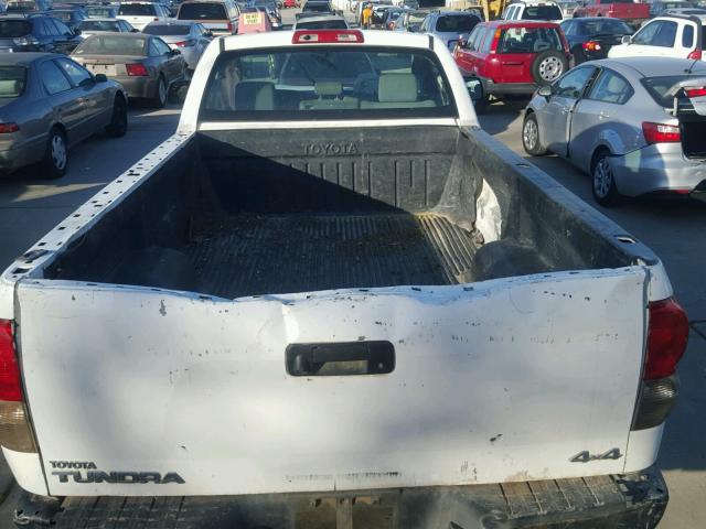 5TFMV52157X004990 - 2007 TOYOTA TUNDRA WHITE photo 6